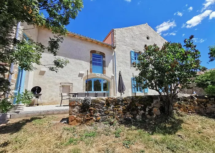 De Groupe Le Val D'allier 15 Personnes Haute-loire Lozere Auvergne Holiday home Saint-Haon