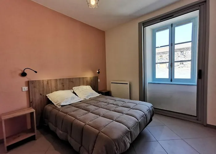 Holiday home De Groupe Le Val D'allier 15 Personnes Haute-loire Lozere Auvergne